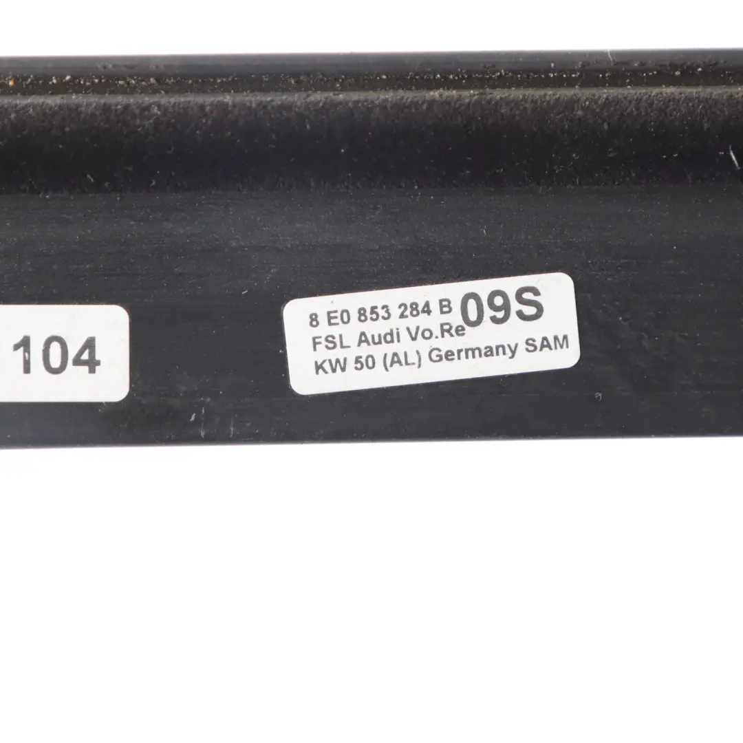 Vordere Türdichtungsleiste Dichtung Blende Rechts für Audi A4 B7 mit Teilenummer 8E0853284G Audi A4 B7 Vordere Türdichtungsleiste Dichtung Blende Rechts - SKU 8E0853284G - Teilenummer 8E0853284G