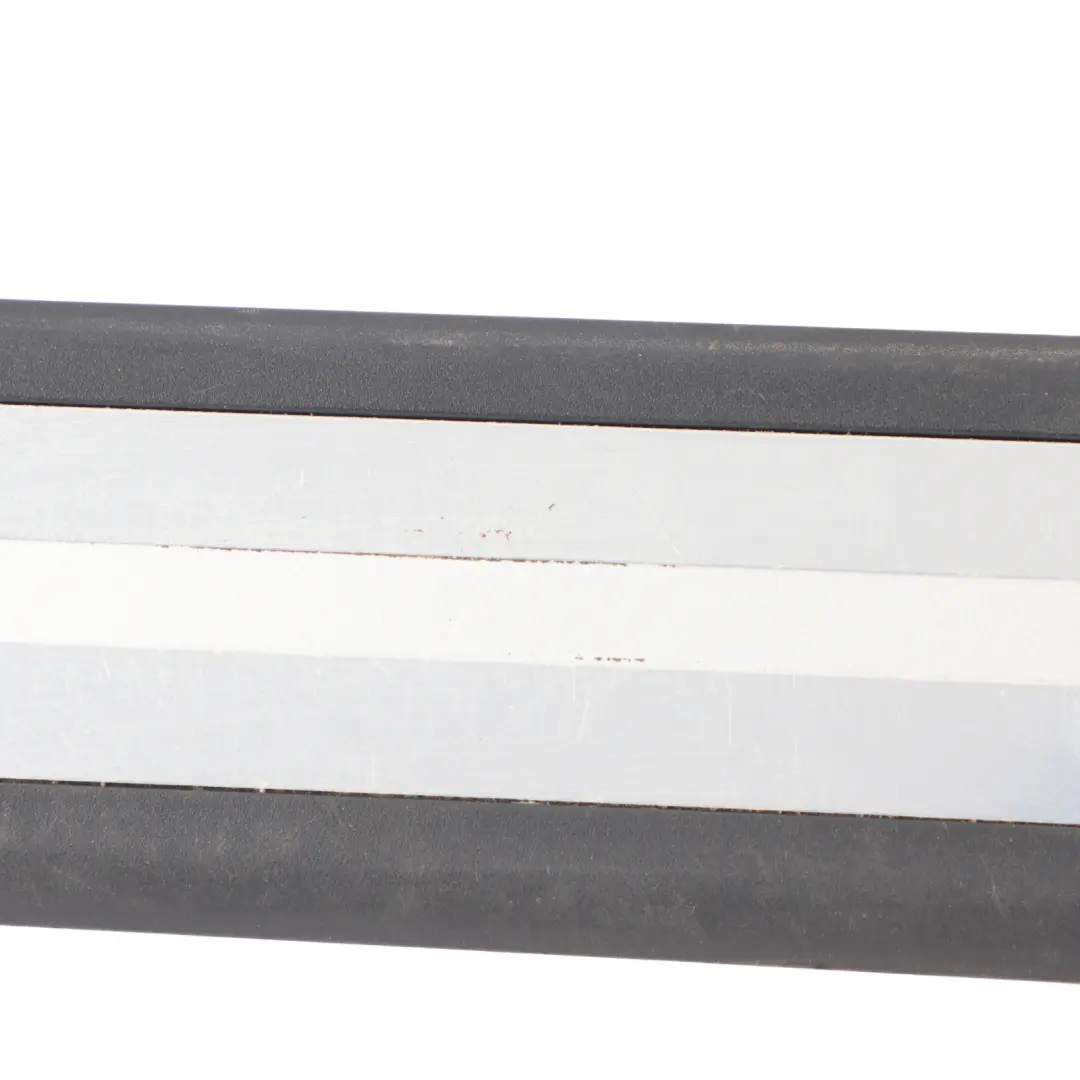 Listwa Progowa Nakładka Przednia Lewa do Audi A4 o numerze 8E0853373P Audi A4 Listwa Progowa Nakładka Przednia Lewa - SKU 8E0853373P - Numer Części 8E0853373P