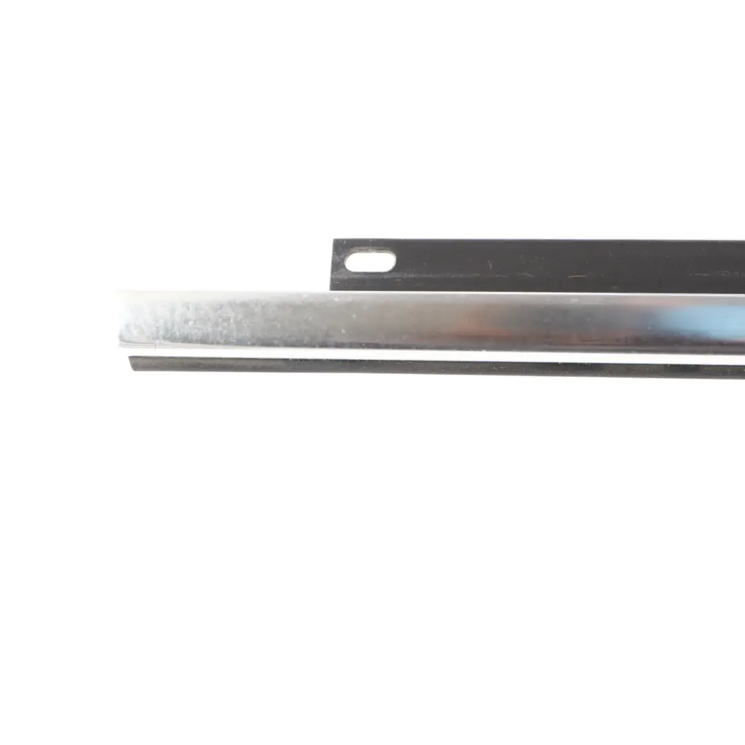 Tür Fenster Dichtung Kanal Abdeckung Hinten Rechts für Audi A4 B7 mit Teilenummer 8E0853764G Audi A4 B7 Tür Fenster Dichtung Kanal Abdeckung Hinten Rechts - SKU 8E0853764G - Teilenummer 8E0853764G