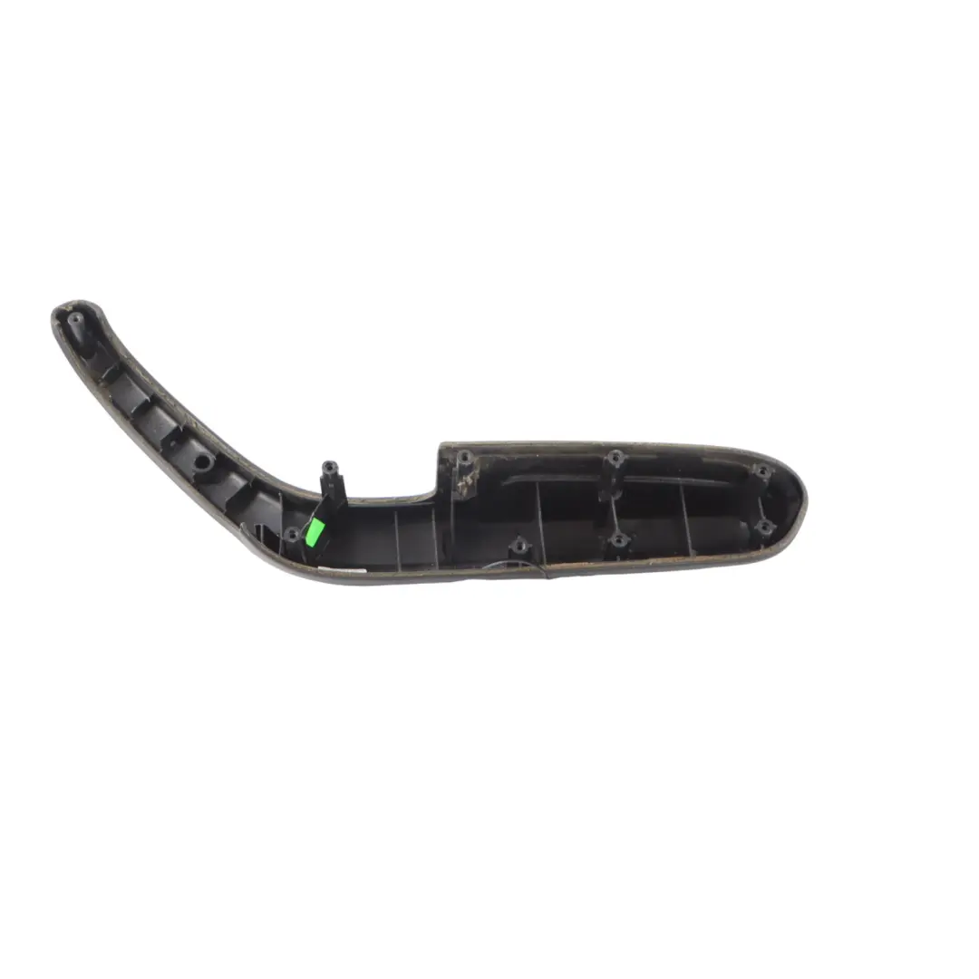 Pannello Porta Bracciolo Posteriore Soul Nero Sinistro per Audi A4 B7 8E con numero di parte 8E0867373 Audi A4 B7 8E Pannello Porta Bracciolo Posteriore Soul Nero Sinistro - SKU 8E0867373 - Numero di parte 8E0867373