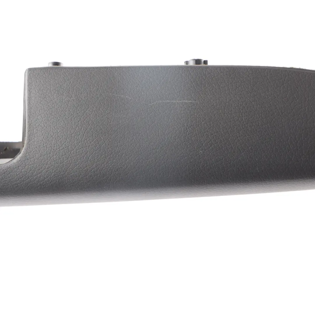 Audi A4 B7 Puerta Trasera Apoyabrazos Reposabrazos Tirador Soul Negro Derecho - SKU 8E0867374 - Número de pieza 8E0867374
