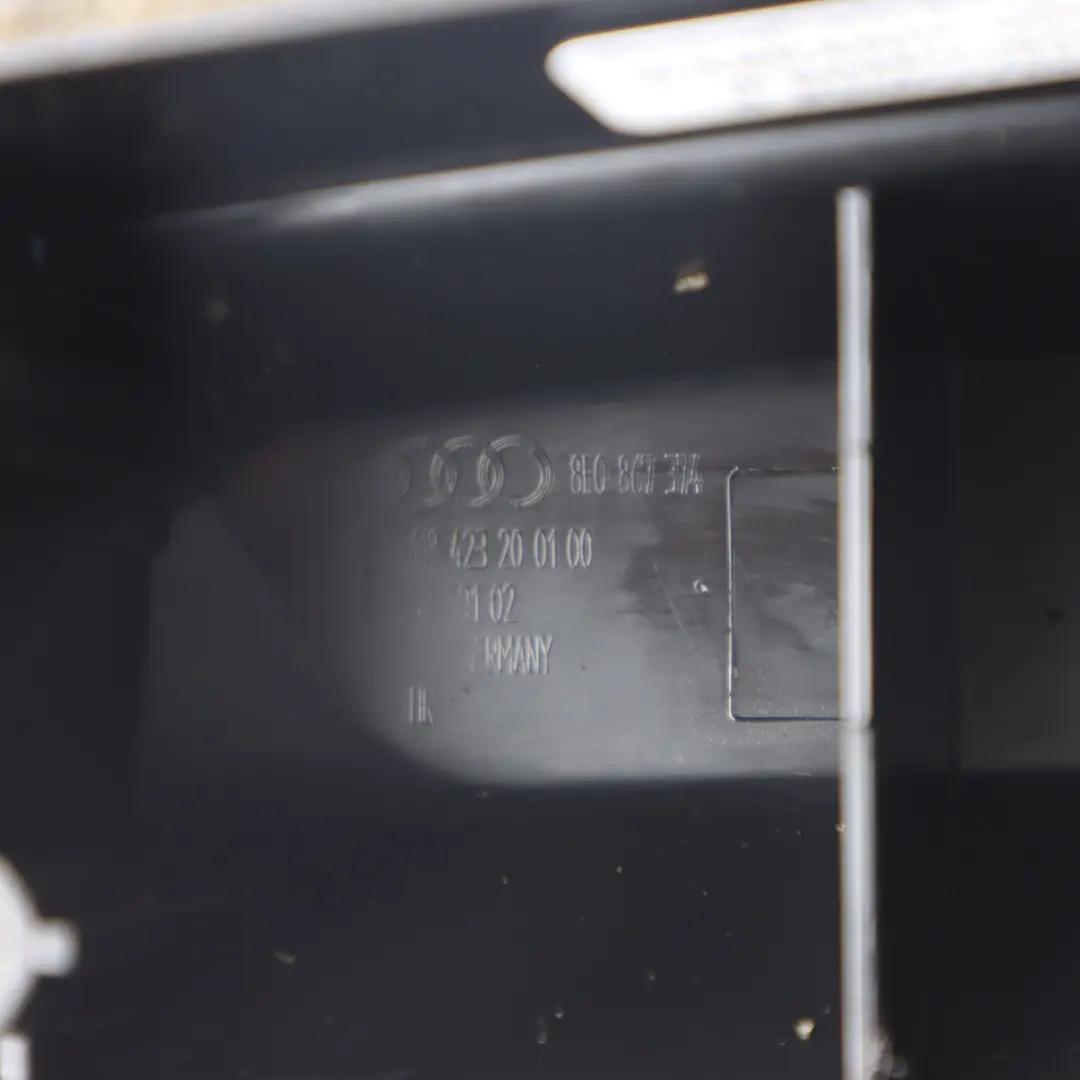 Audi A4 B7 Podłokietnik Uchwyt Boczka Drzwi Prawy Tył Czarny - SKU 8E0867374 - Numer Części 8E0867374