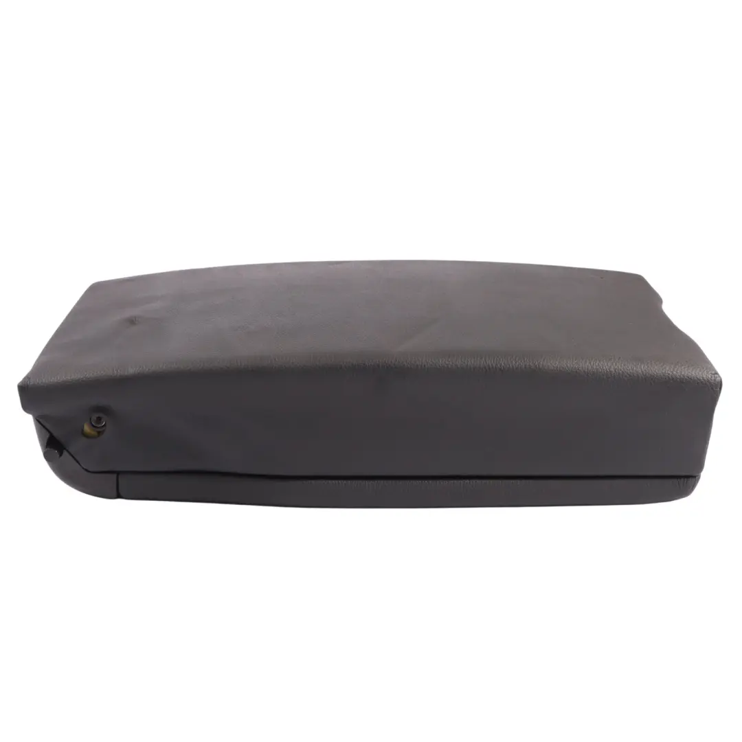 Apoyabrazos Trasero De Cuero Soul Negro para Audi A4 B7 con número de pieza 8E0885081P Audi A4 B7 Apoyabrazos Trasero De Cuero Soul Negro - SKU 8E0885081P - Número de pieza 8E0885081P