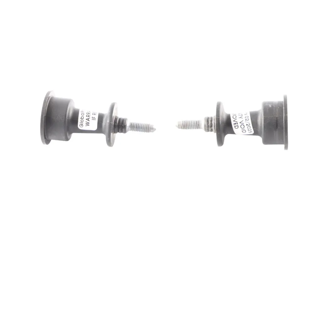 Boulon Fixation Feu Arrière Paire pour Audi A4 B7 à propos du numéro de pièce 8E0945246 Audi A4 B7 Boulon Fixation Feu Arrière Paire - SKU 8E0945246 - Numéro de pièce 8E0945246