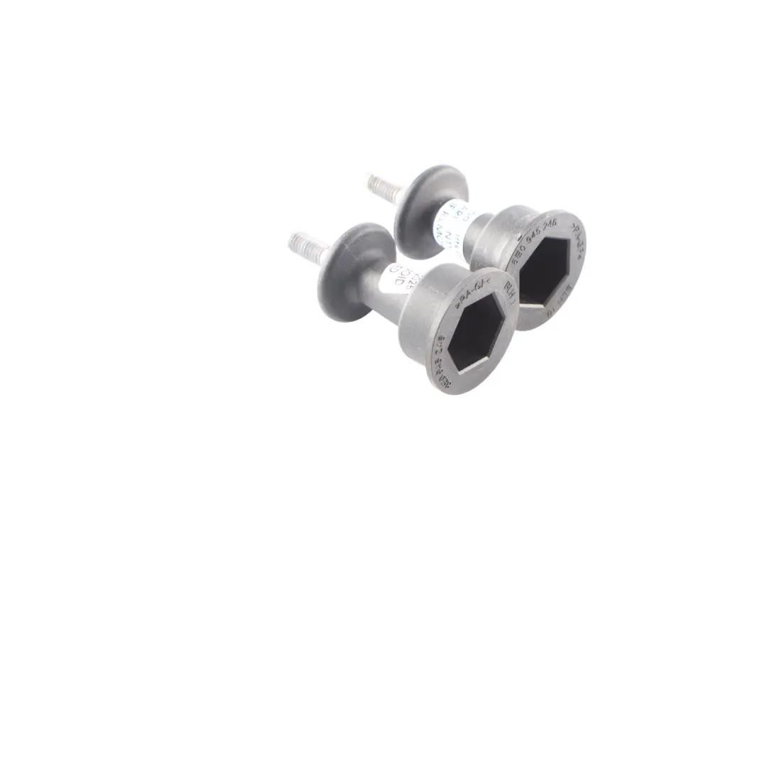 Boulon Fixation Feu Arrière Paire pour Audi A4 B7 à propos du numéro de pièce 8E0945246 Audi A4 B7 Boulon Fixation Feu Arrière Paire - SKU 8E0945246 - Numéro de pièce 8E0945246
