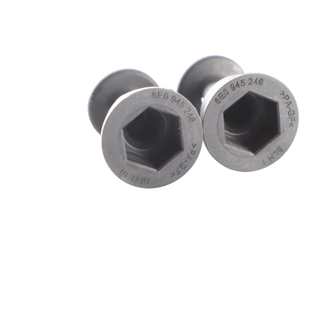 Boulon Fixation Feu Arrière Paire pour Audi A4 B7 à propos du numéro de pièce 8E0945246 Audi A4 B7 Boulon Fixation Feu Arrière Paire - SKU 8E0945246 - Numéro de pièce 8E0945246