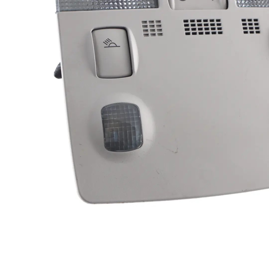 Audi A4 B7 Garniture Toit Intérieure Panneau Lampe Lecture Courtoisie - SKU 8E0947135A - Numéro de pièce 8E0947135A
