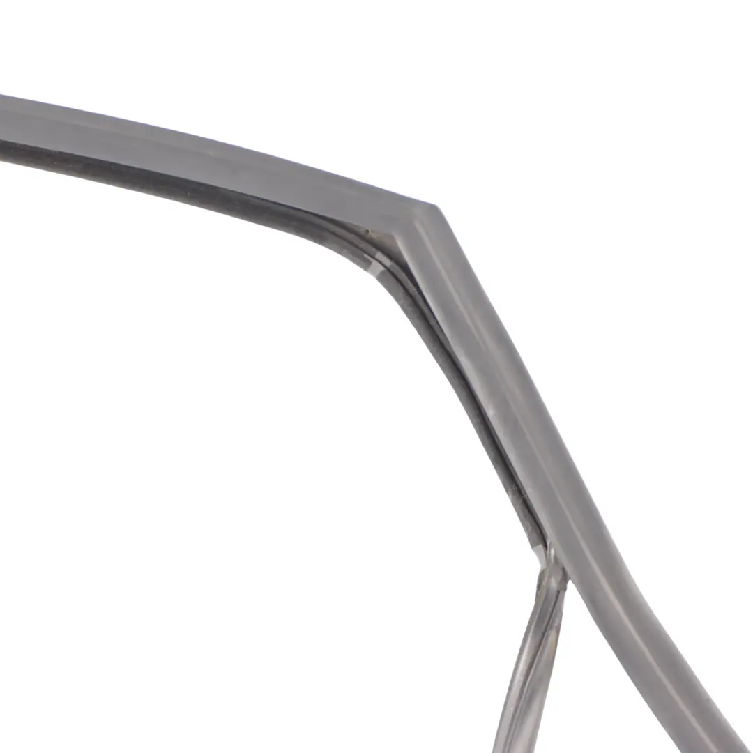 Audi A4 B7 8E Junta Goma Guía De Ventana De Puerta Trasera Izquierda - SKU 8E5839439AG - Número de pieza 8E5839439AG