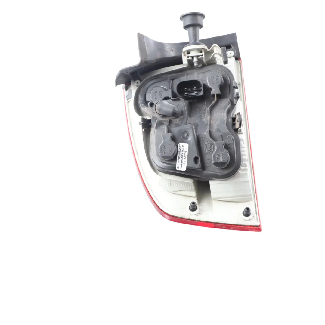 Lamp Tail Light Fender Outer Right O/S to Audi A4 B7 Rear with Part number 8E5945096 Audi A4 B7 Rear Lamp Tail Light Fender Outer Right O/S - SKU 8E5945096 - Part number 8E5945096