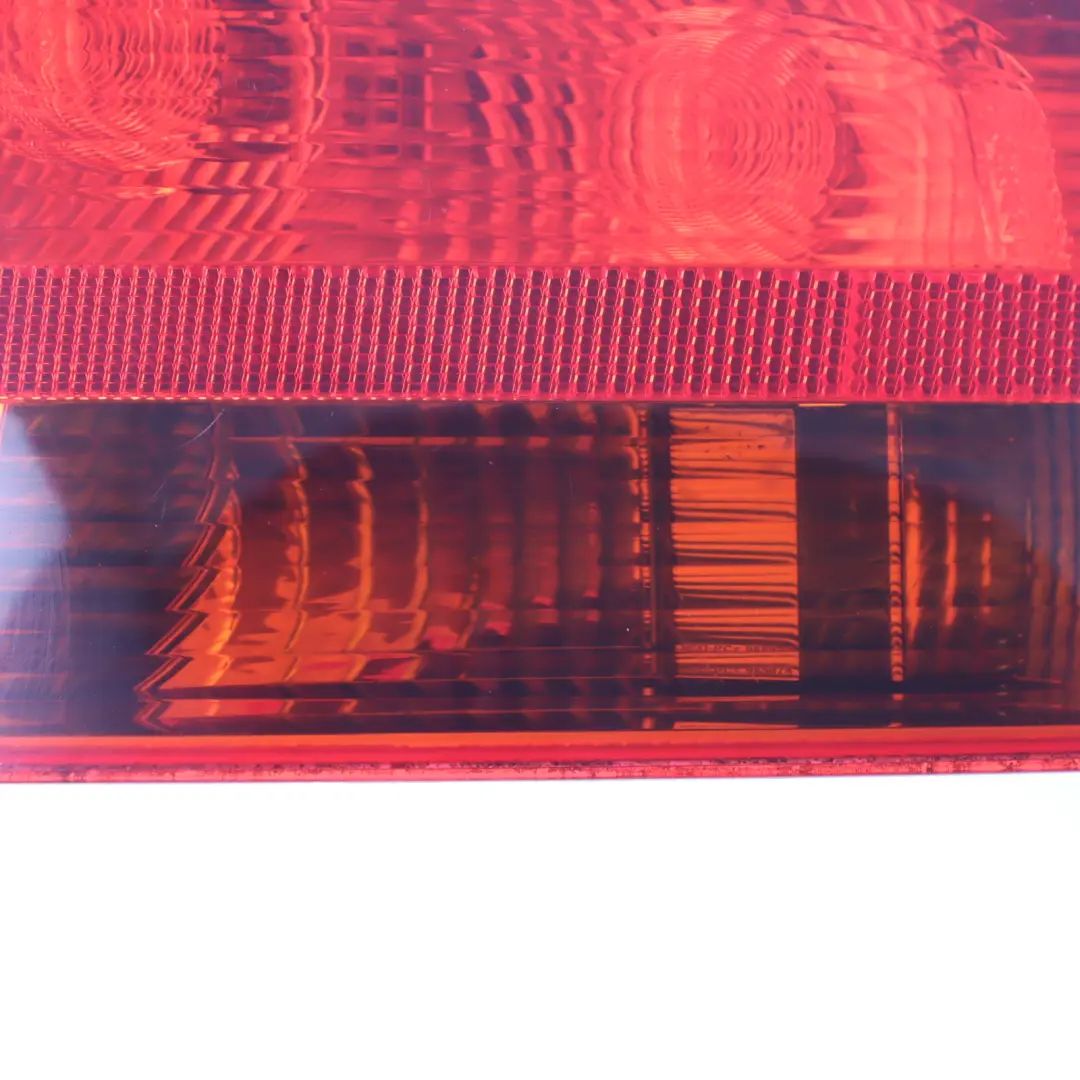 Lamp Tail Light Fender Outer Right O/S to Audi A4 B7 Rear with Part number 8E5945096 Audi A4 B7 Rear Lamp Tail Light Fender Outer Right O/S - SKU 8E5945096 - Part number 8E5945096