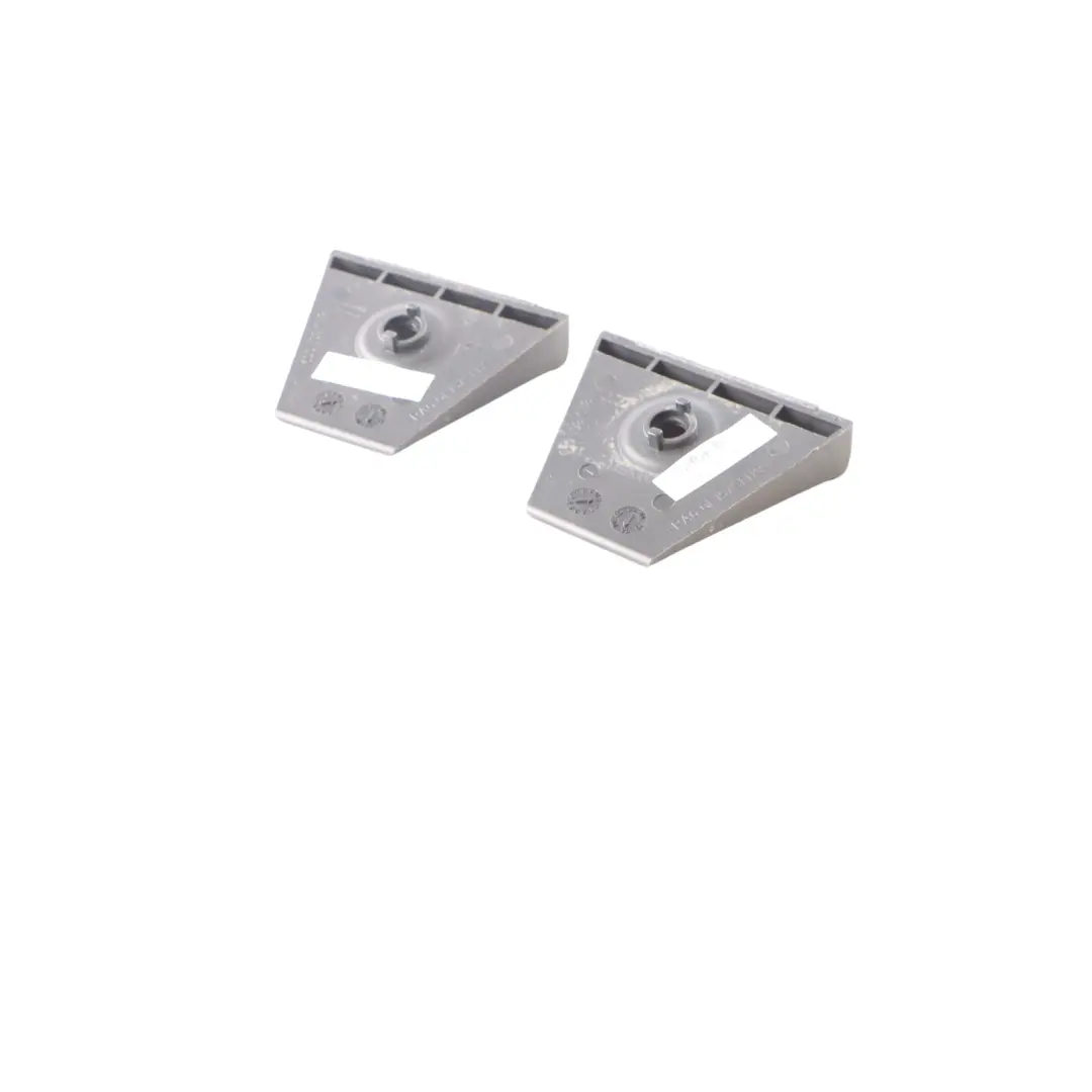 Audi A4 B7 Kit Fixation Support Triangulaire Plancher De Coffre Avant - SKU 8E9861669 - Numéro de pièce 8E9861669