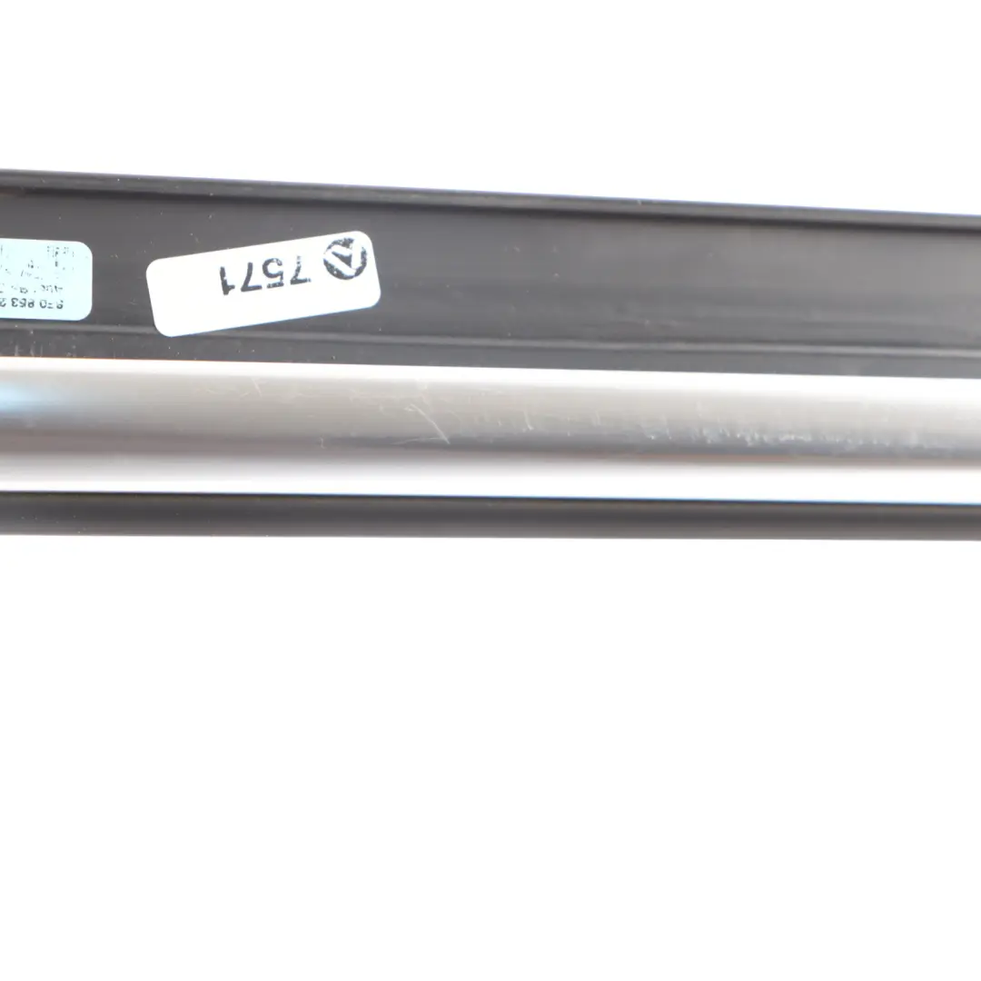 Audi A5 8T S Line Vordertür Fenster Zierleiste Außen Rechts - SKU 8F0853284 - Teilenummer 8F0853284