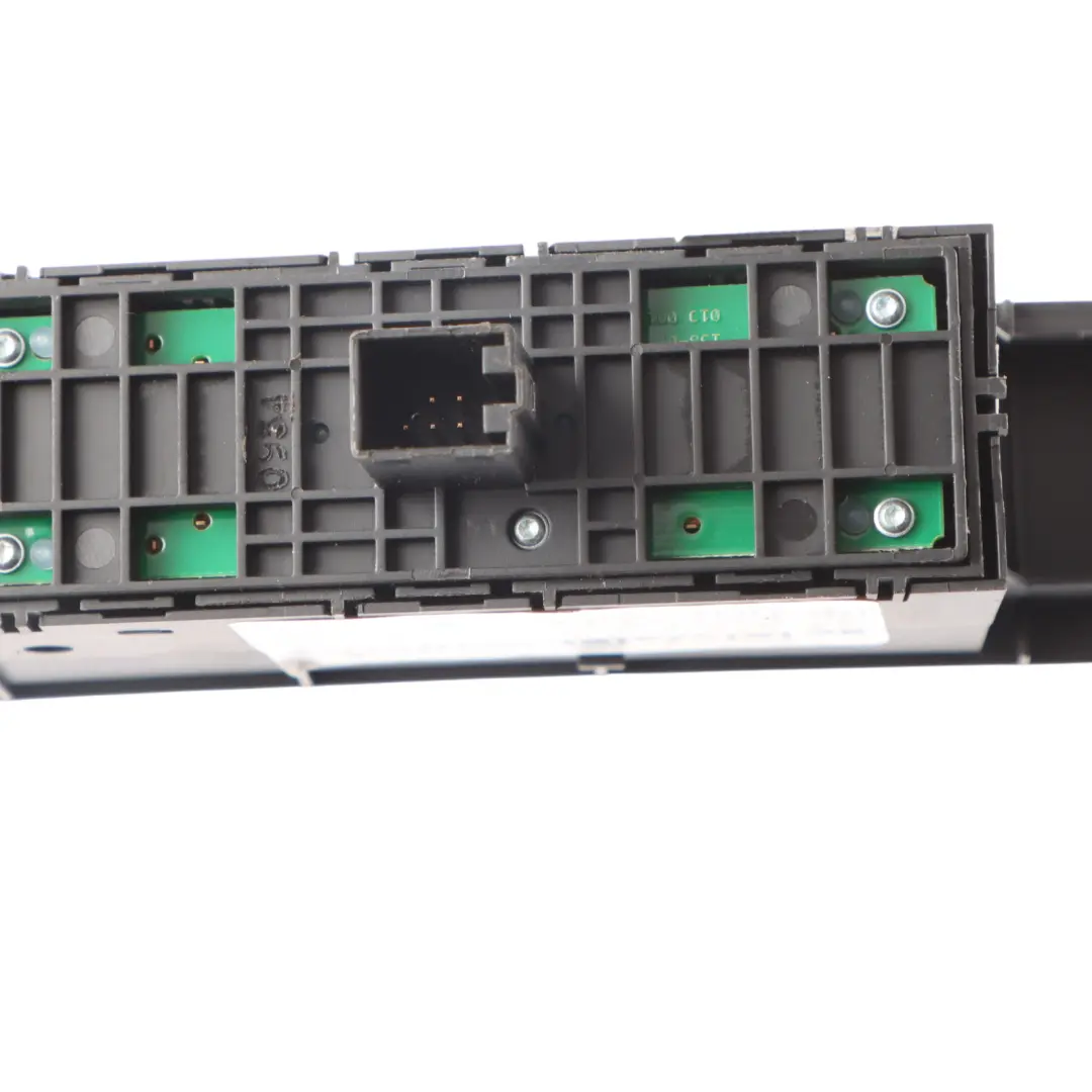 5F Cabrio Panel Sterownia Przełącznik Dachu Składanego do Audi A5 o numerze 8F0863289A Audi A5 5F Cabrio Panel Sterownia Przełącznik Dachu Składanego - SKU 8F0863289A - Numer Części 8F0863289A