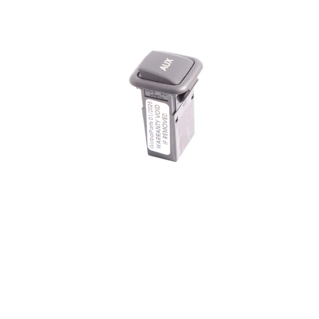 AUX Connection Port Socket Audi A1 8X - SKU 8J0035475 - Part number 8J0035475