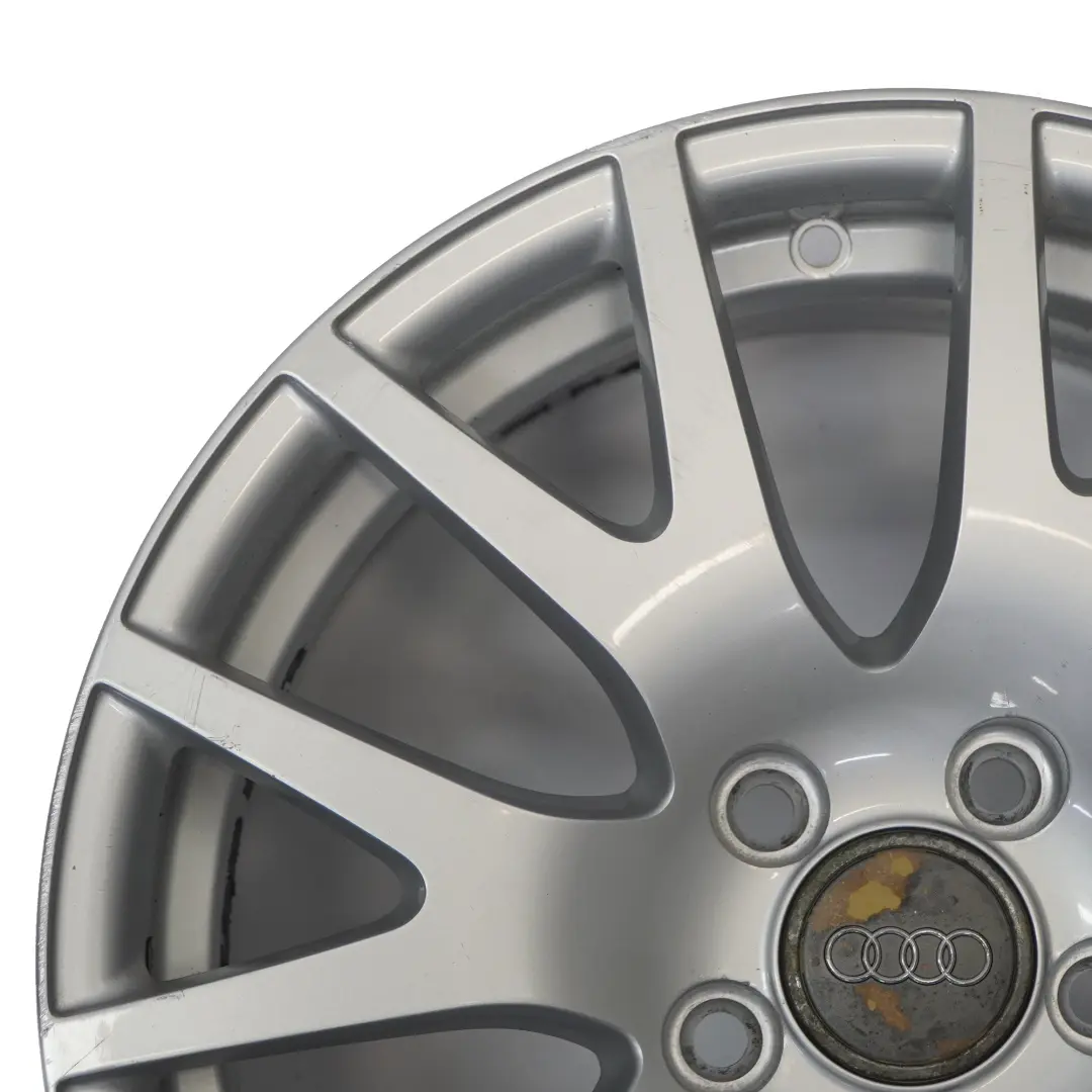 Jante en alliage argenté 17" ET:50 8,5J Audi TT - SKU 8J0601025A-1 - Numéro de pièce 8J0601025A