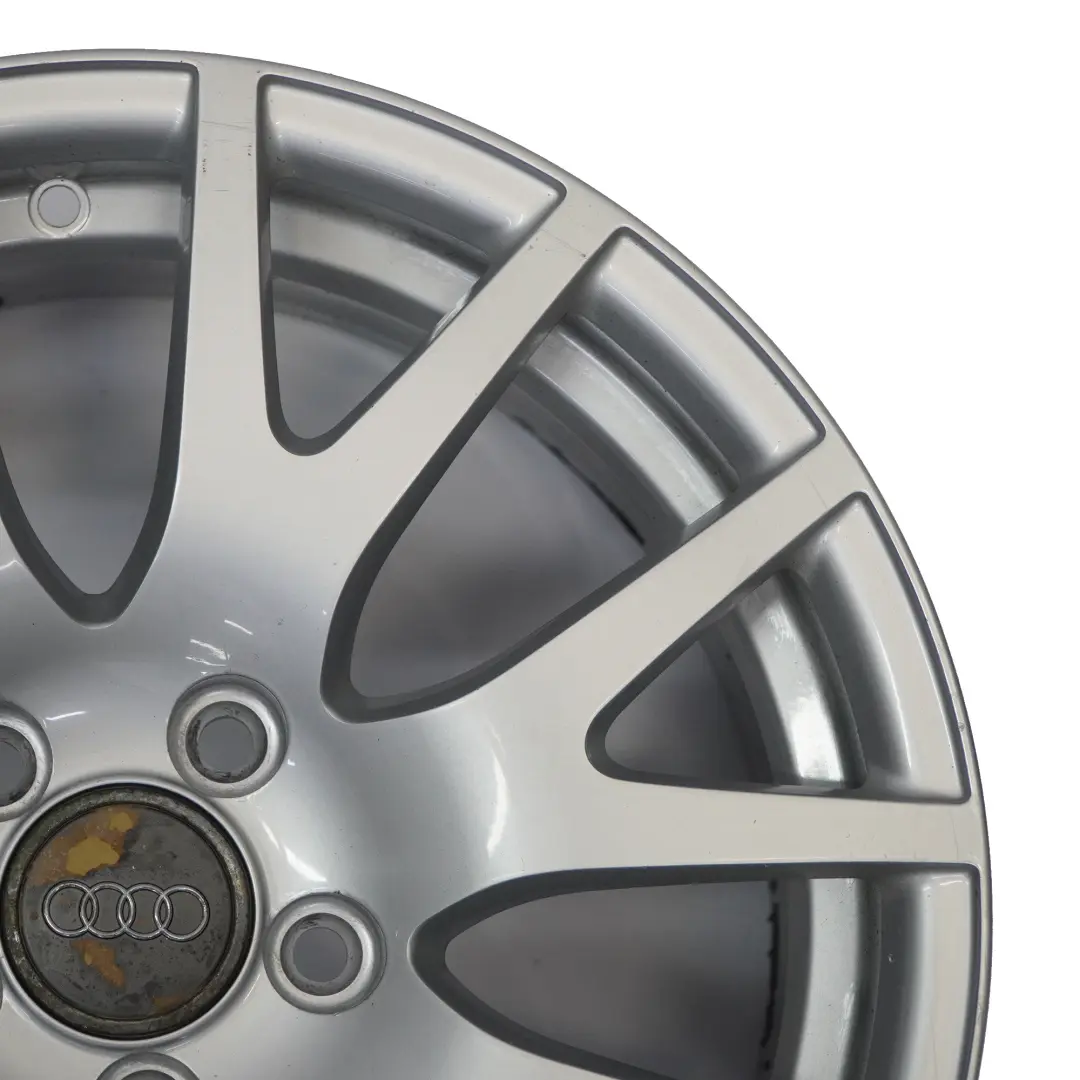 Jante en alliage argenté 17" ET:50 8,5J Audi TT - SKU 8J0601025A-1 - Numéro de pièce 8J0601025A