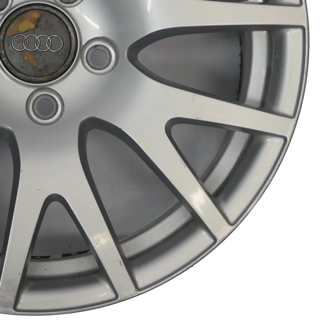 Jante en alliage argenté 17" ET:50 8,5J Audi TT - SKU 8J0601025A-1 - Numéro de pièce 8J0601025A