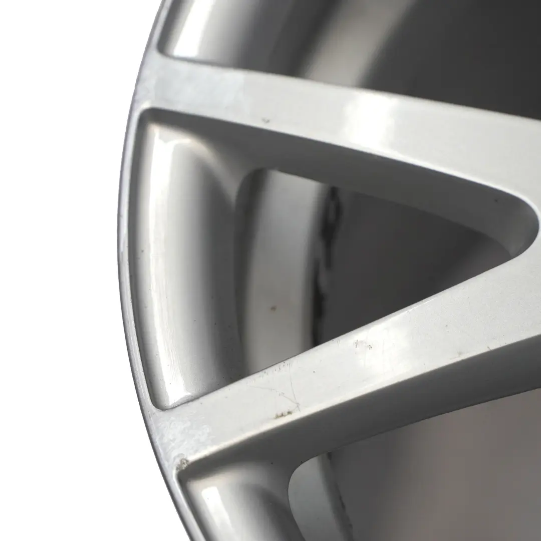 Jante en alliage argenté 17" ET:50 8,5J Audi TT - SKU 8J0601025A-1 - Numéro de pièce 8J0601025A