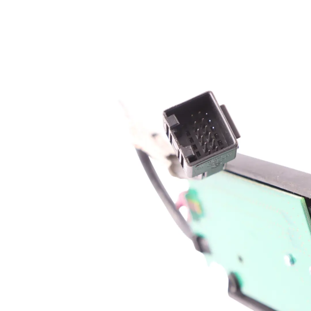 Uchwyt Na Telefon Komórkowy do Audi TT 8J o numerze 8J0862401 Audi TT 8J Uchwyt Na Telefon Komórkowy - SKU 8J0862401 - Numer Części 8J0862401