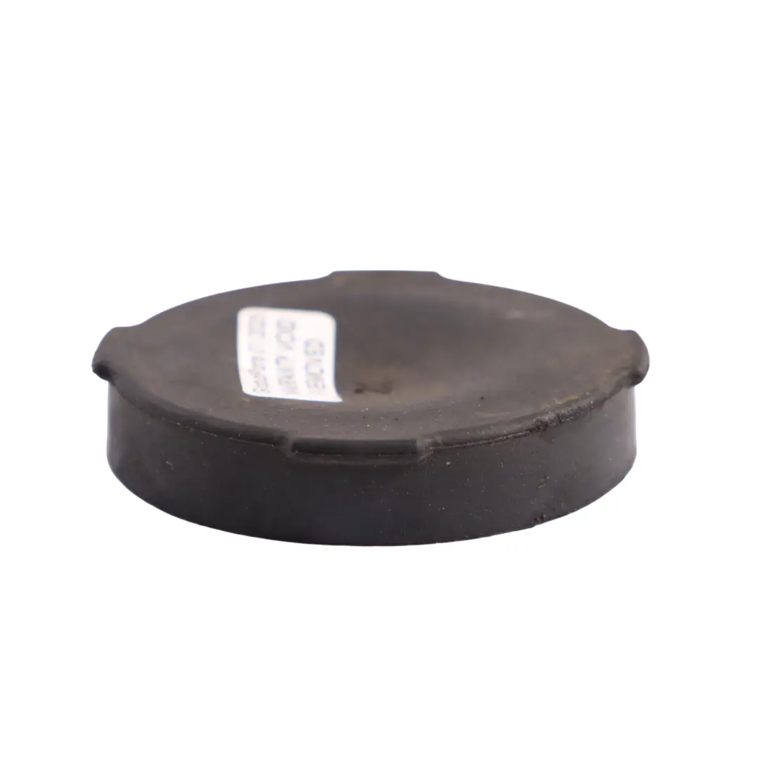 Faro Rotondo Coperchio Posteriore In Gomma per Audi TT 8J con numero di parte 8J0941607 Audi TT 8J Faro Rotondo Coperchio Posteriore In Gomma - SKU 8J0941607 - Numero di parte 8J0941607