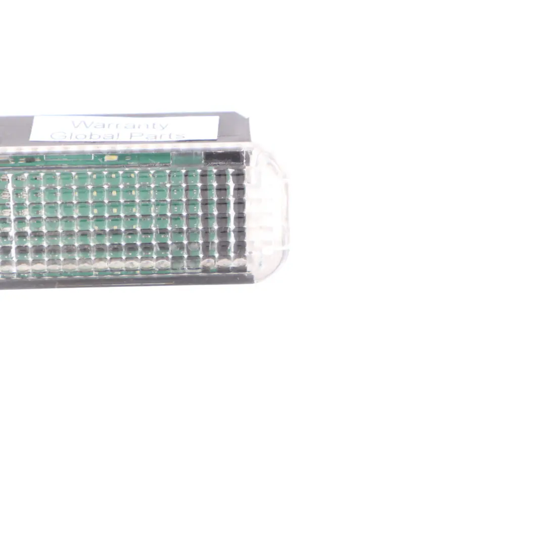 8Y Lampe D'Éclairage Du Coffre Intérieur Arrière pour Audi A3 S3 à propos du numéro de pièce 8J0947409B Audi A3 S3 8Y Lampe D'Éclairage Du Coffre Intérieur Arrière - SKU 8J0947409B - Numéro de pièce 8J0947409B