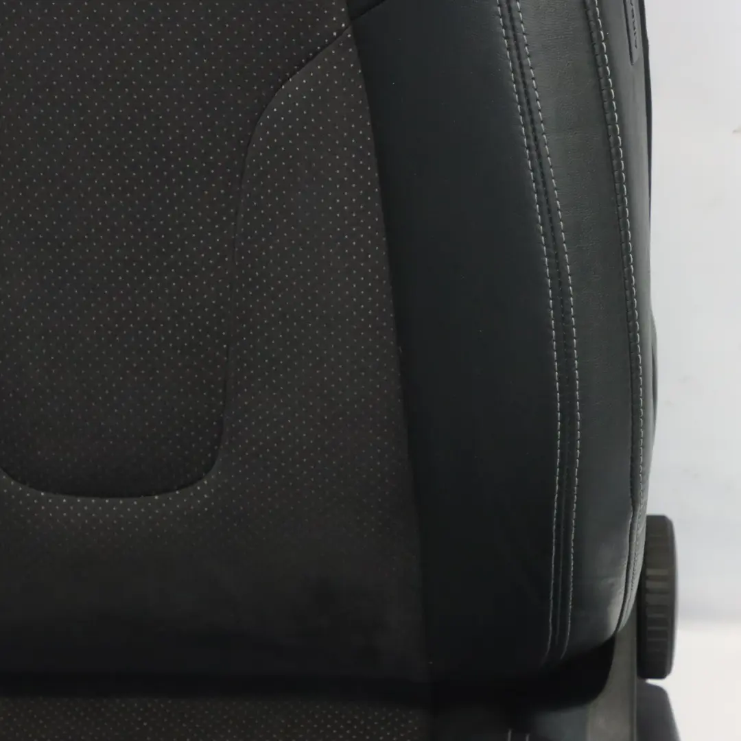 Coupé Siège Sport Avant Gauche S-Line Chauffant Alcantara Cuir Noir pour Audi TT 8J à propos du numéro de pièce 8J8881805AJ Audi TT 8J Coupé Siège Sport Avant Gauche S-Line Chauffant Alcantara Cuir Noir - SKU 8J8881805AJ-1 - Numéro de pièce 8J8881805AJ