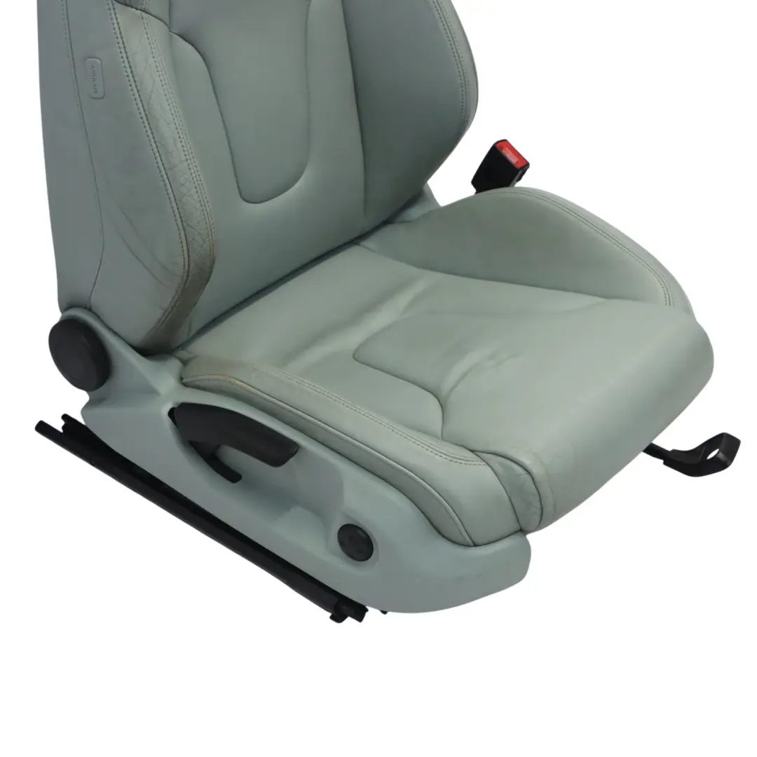 Fotel Sport Prawy Przód Feinnappa Skóra Błękit Lodowy do Audi TT 8J Coupe o numerze 8J8881806A Audi TT 8J Coupe Fotel Sport Prawy Przód Feinnappa Skóra Błękit Lodowy - SKU 8J8881806A-1 - Numer Części 8J8881806A