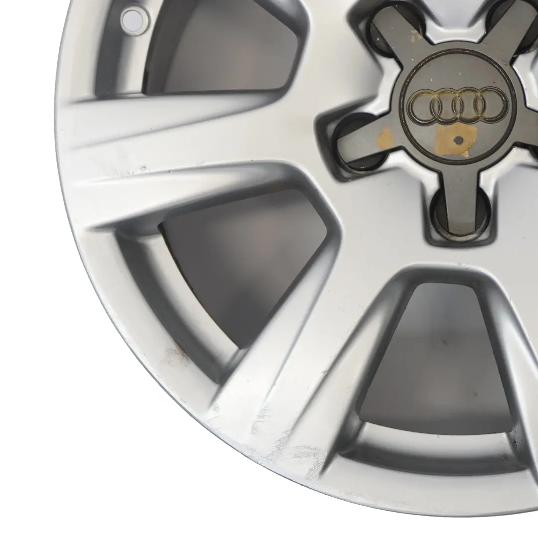 8K Srebrna Felga Aluminiowa 16" ET:45 7,5J 7-Ramienna do Audi A4 B8 o numerze 8K0601025A Audi A4 B8 8K Srebrna Felga Aluminiowa 16" ET:45 7,5J 7-Ramienna - SKU 8K0601025A-1 - Numer Części 8K0601025A