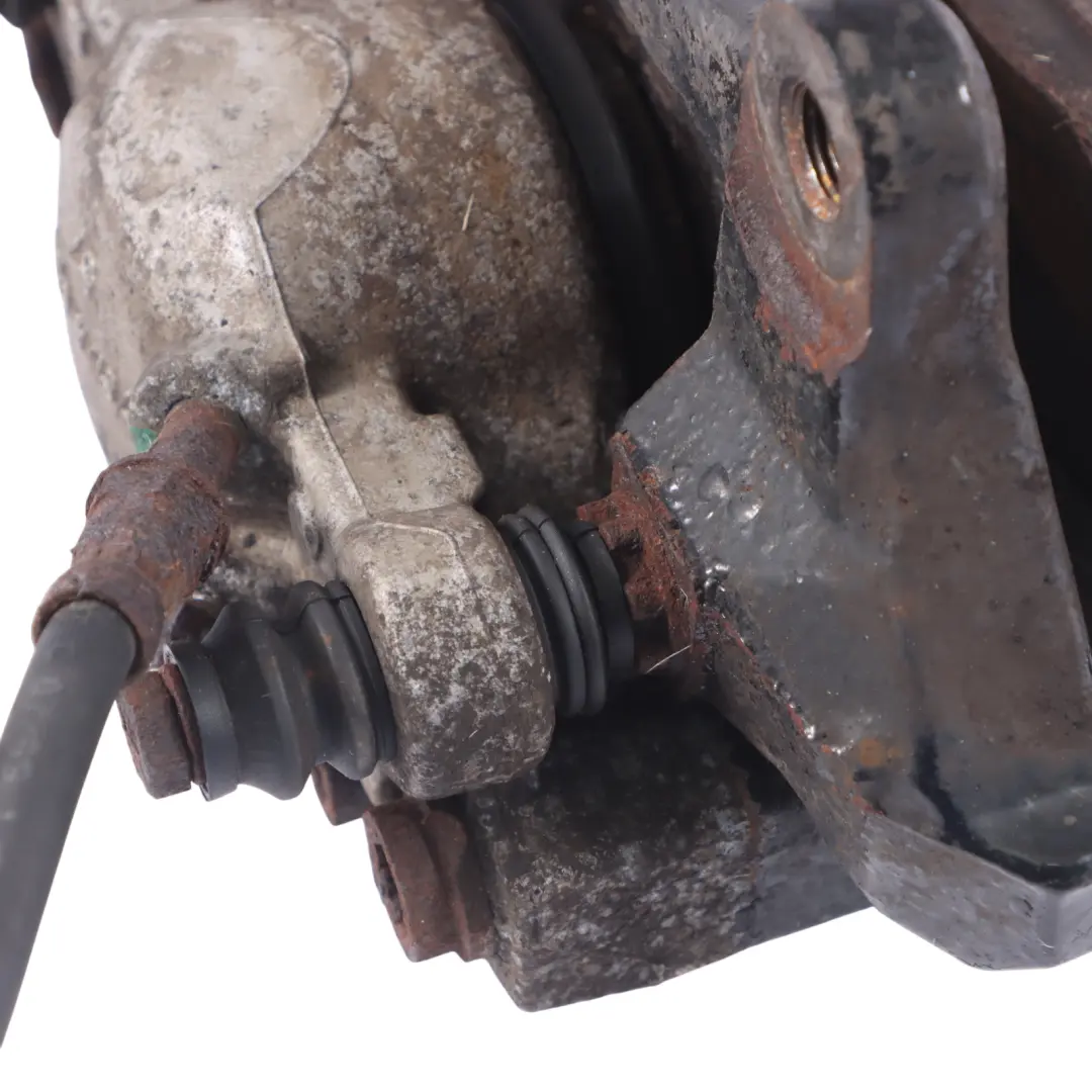 Bremssattel Gehäuse Träger Vorne Rechts 345x29,5mm für Audi S4 B8 mit Teilenummer 8K0615124A Audi S4 B8 Bremssattel Gehäuse Träger Vorne Rechts 345x29,5mm - SKU 8K0615124A - Teilenummer 8K0615124A