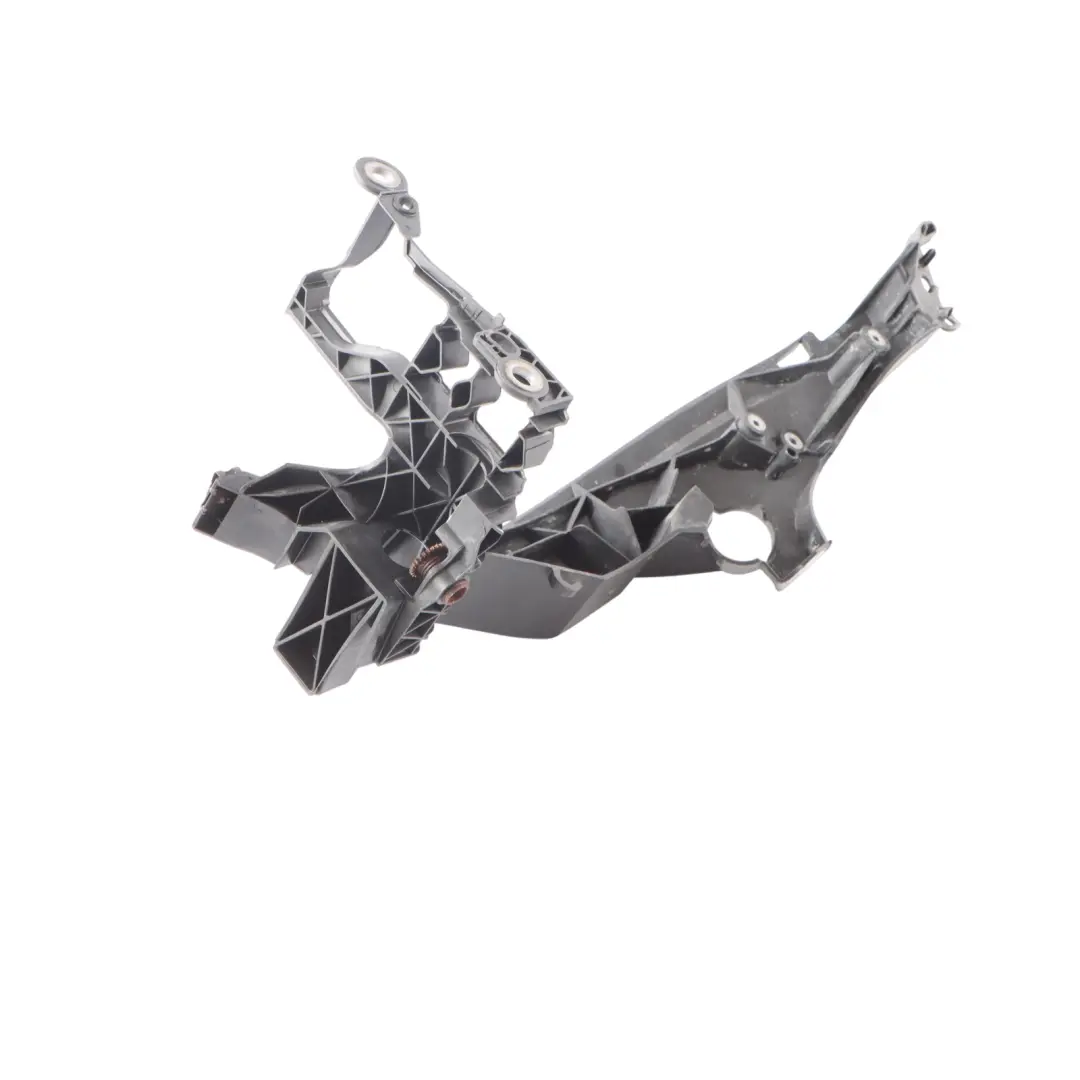 Audiu A4 B8 Bracket Holder Headlight Right O/S to with Part number 8K0805608B Audiu A4 B8 Bracket Holder Headlight Right O/S - SKU 8K0805608B - Part number 8K0805608B