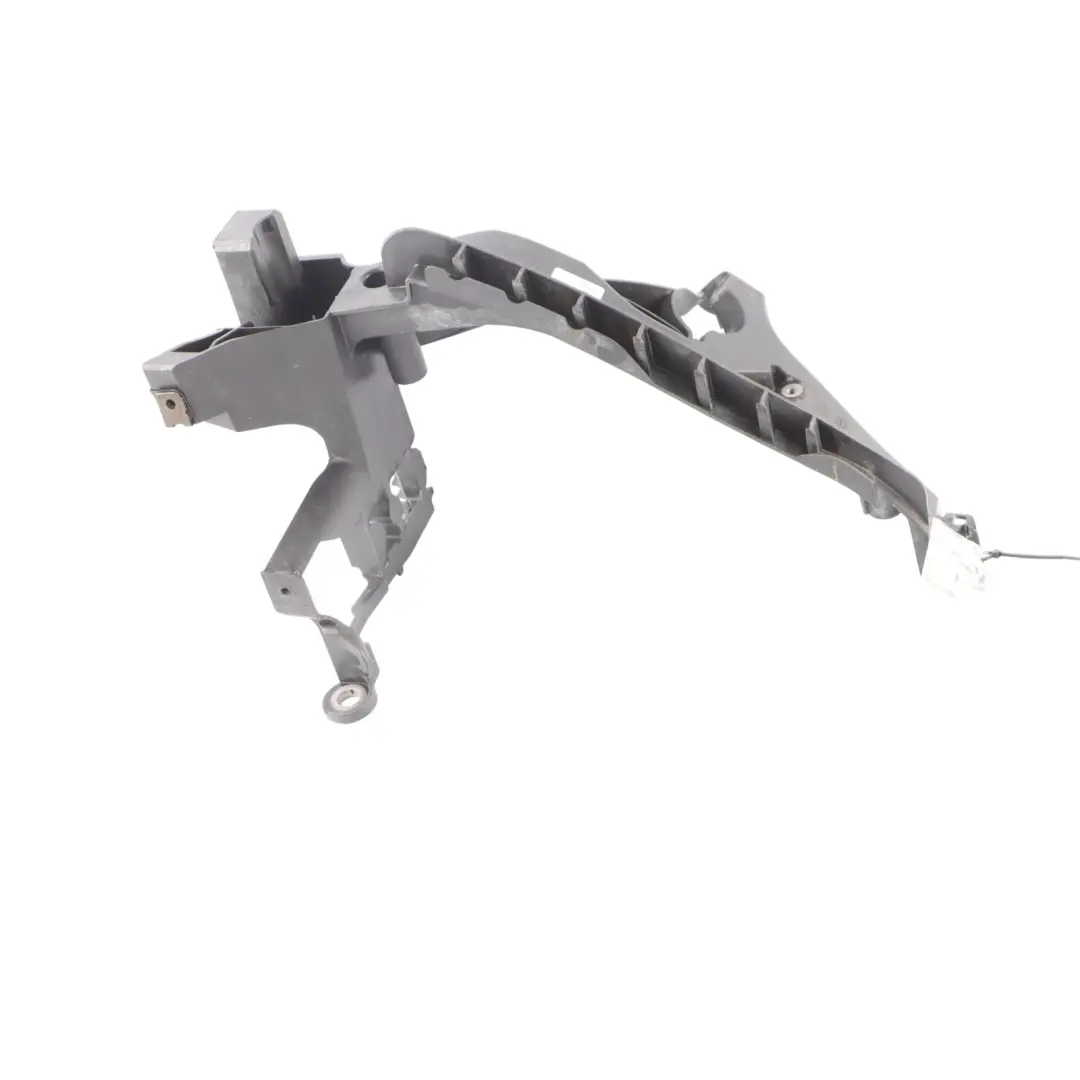 Audiu A4 B8 Bracket Holder Headlight Right O/S to with Part number 8K0805608B Audiu A4 B8 Bracket Holder Headlight Right O/S - SKU 8K0805608B - Part number 8K0805608B