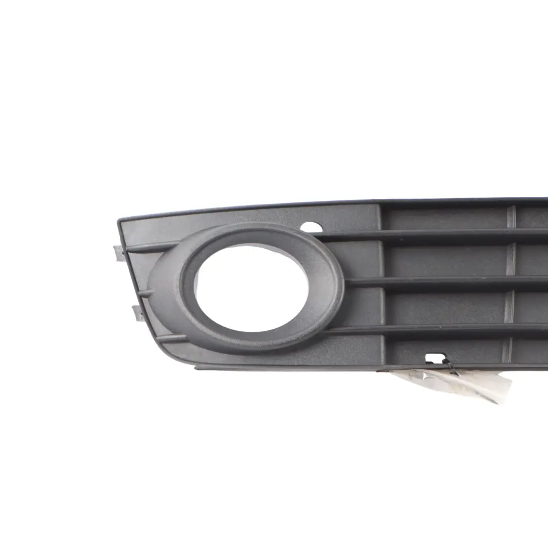 Front Bumper Fog Light Lamp Grille Trim Panel Right O/S to Audi A4 B8 with Part number 8K0807682A Audi A4 B8 Front Bumper Fog Light Lamp Grille Trim Panel Right O/S - SKU 8K0807682A - Part number 8K0807682A