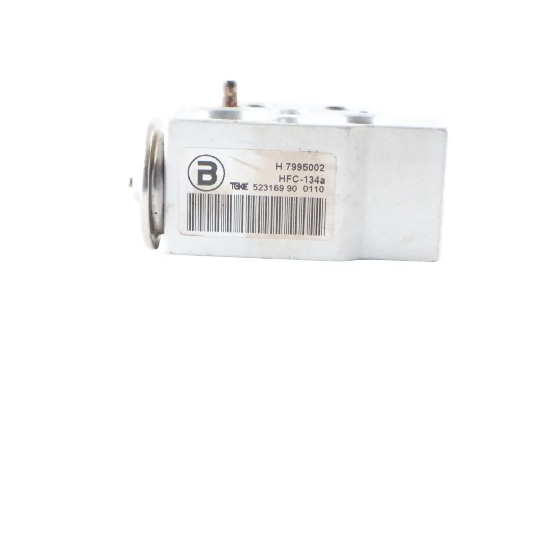 Expansion Valve Air Conditioning A/C to Audi A4 B8 S5 8T with Part number 8K0820679 Audi A4 B8 S5 8T Expansion Valve Air Conditioning A/C - SKU 8K0820679 - Part number 8K0820679