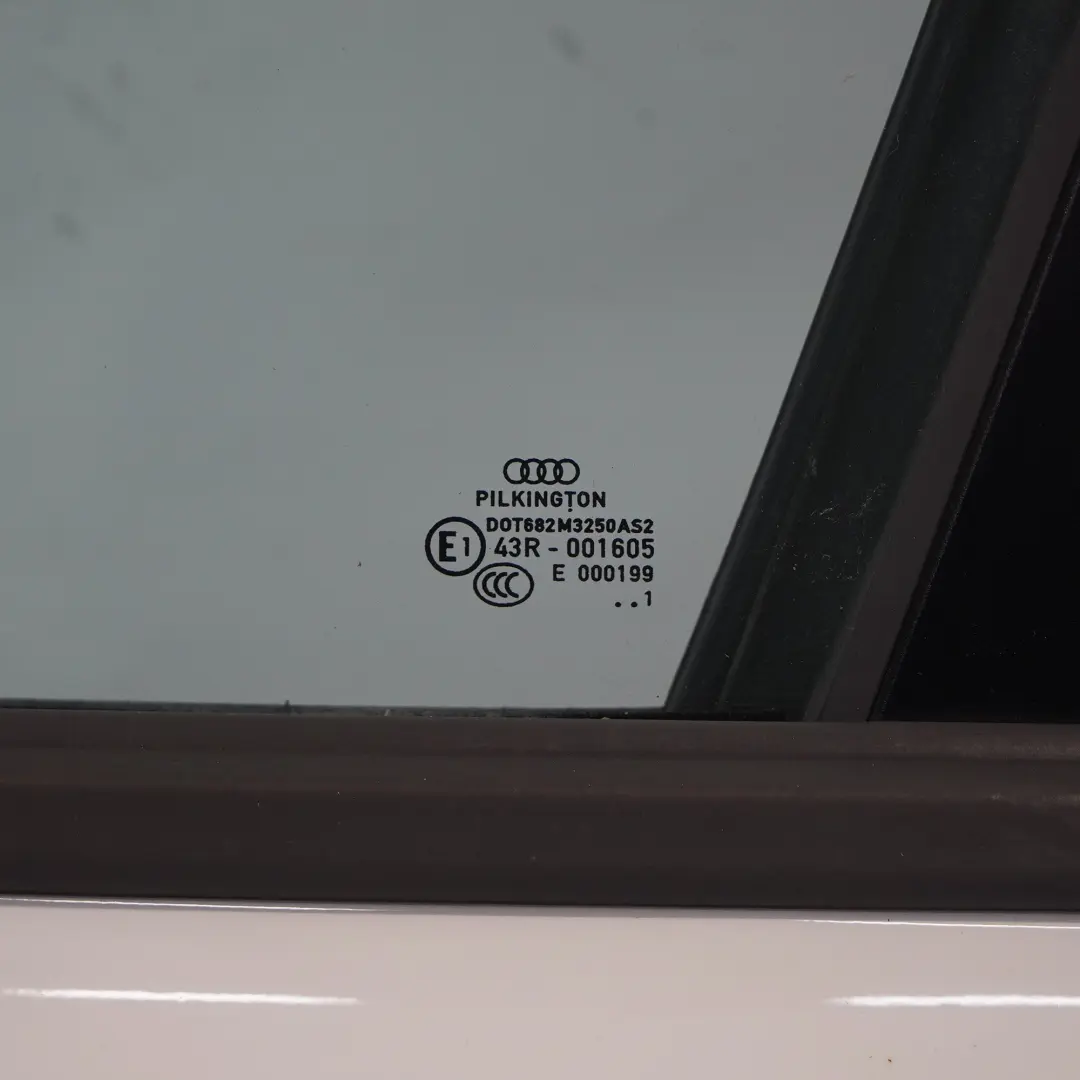 Audi A4 B8 Puerta Delantera Izquierda Panel Cubre Puerta Ibis White Blanco - Y9C - SKU 8K0831051J-IWH - Número de pieza 8K0831051J