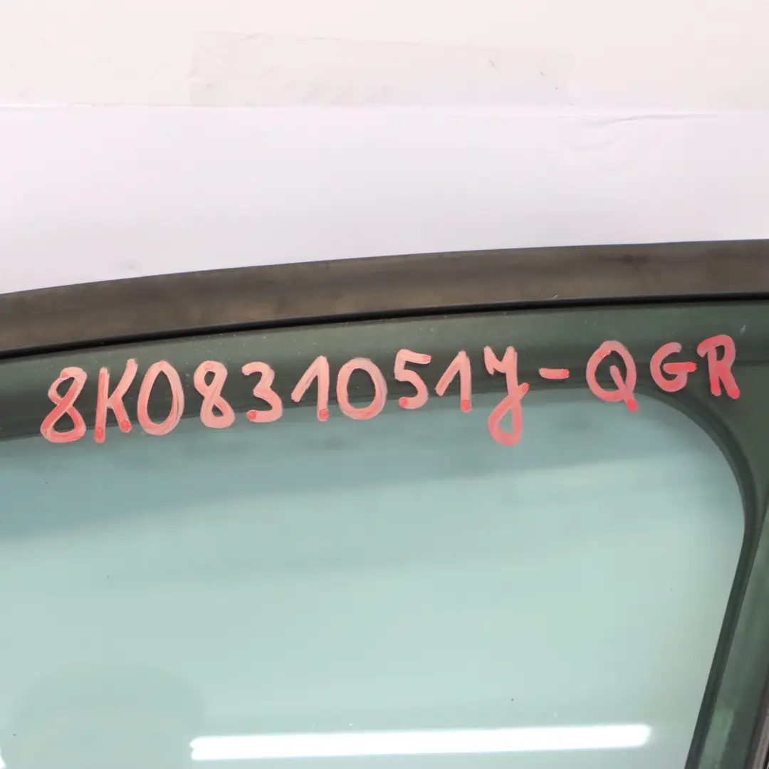 Porta Anteriore Sinistra Quartz Grey Metallic - Y7G per Audi A4 B8 con numero di parte 8K0831051J Audi A4 B8 Porta Anteriore Sinistra Quartz Grey Metallic - Y7G - SKU 8K0831051J-QGR - Numero di parte 8K0831051J
