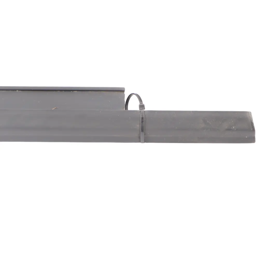 Fensterleiste Tür Vorne Links Zierleiste Dichtung für Audi A4 B8 mit Teilenummer 8K0837477F Audi A4 B8 Fensterleiste Tür Vorne Links Zierleiste Dichtung - SKU 8K0837477F - Teilenummer 8K0837477F