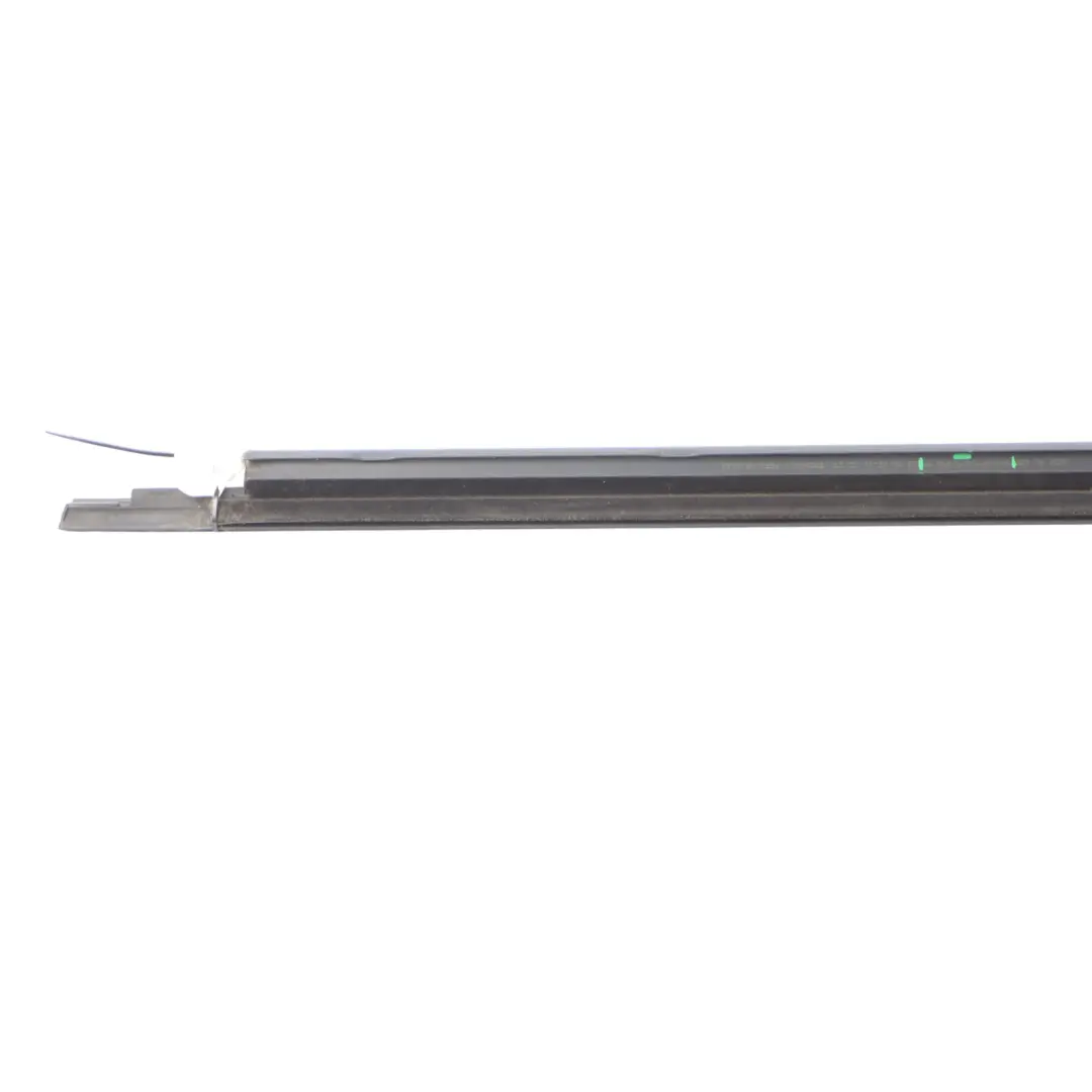  Joint De Moulure De Vitre Arrière Gauche Pour Audi A4 B8 - SKU 8K0837477F - Numéro de pièce 8K0837477F