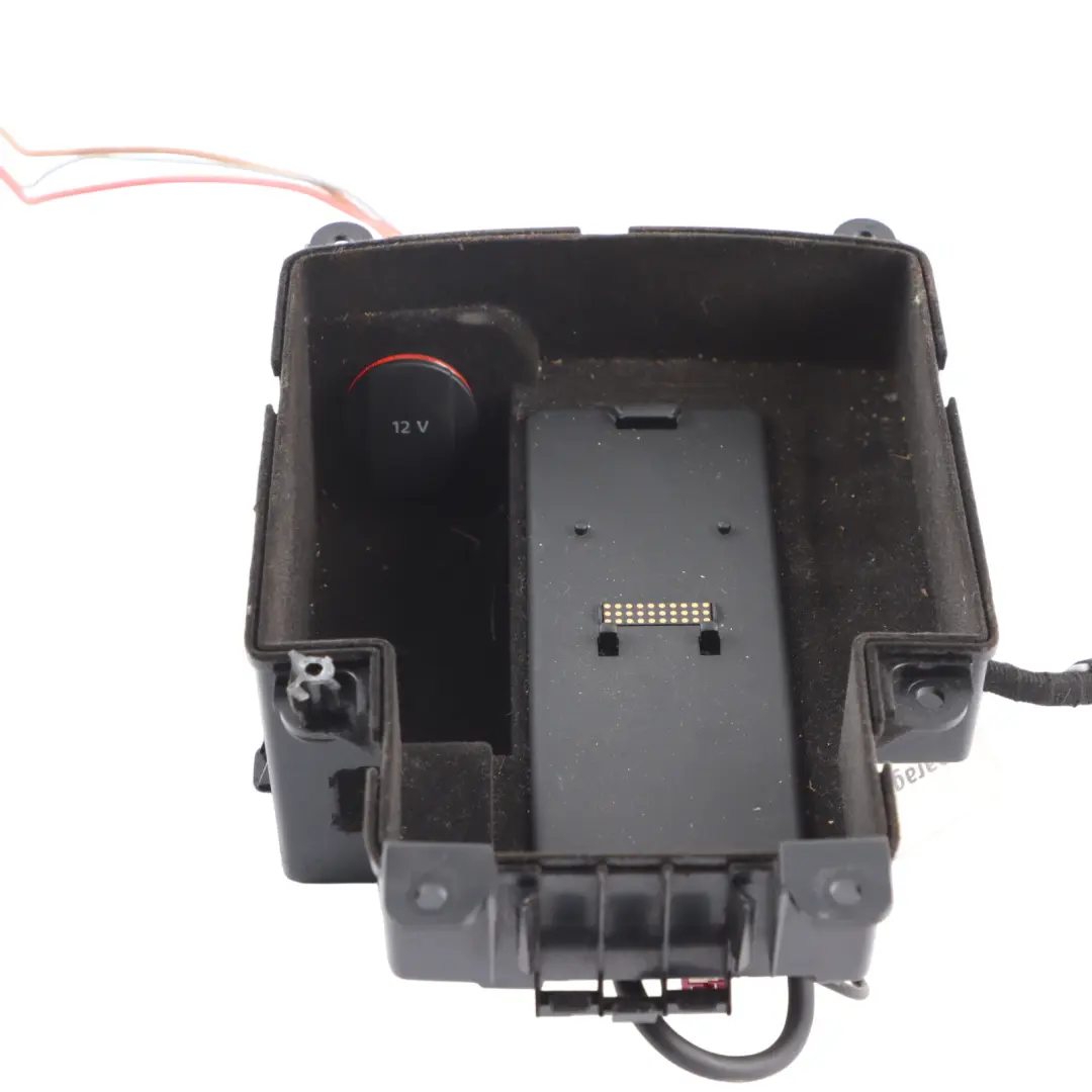 Consola Central 12V Toma De Puerto para Audi A4 B8 S5 8T con número de pieza 8K0864981F Audi A4 B8 S5 8T Consola Central 12V Toma De Puerto - SKU 8K0864981F - Número de pieza 8K0864981F