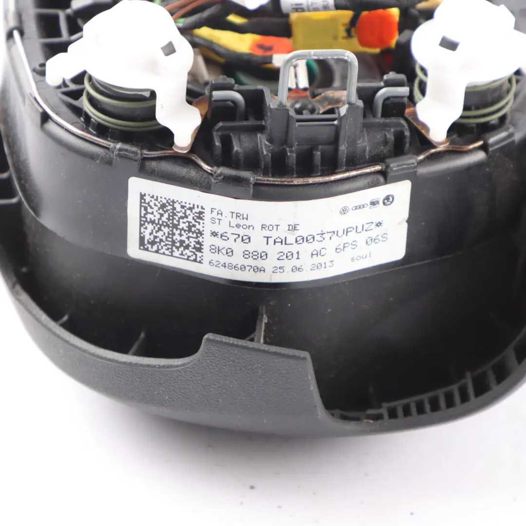 Audi A4 B8 Volante Módulo De Aire - SKU 8K0880201AC - Número de pieza 8K0880201AC
