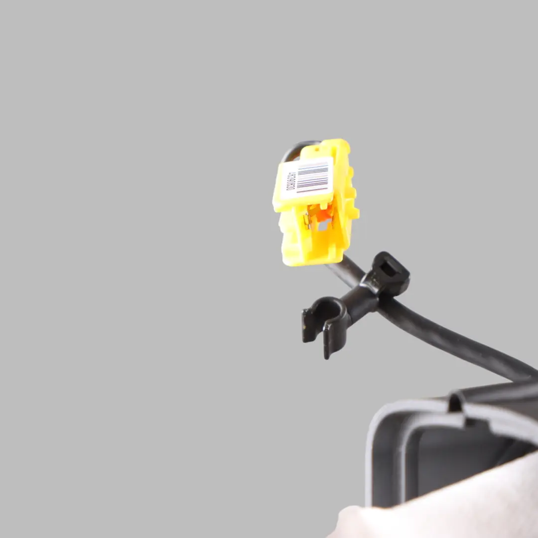 Module Unit ECU Right O/S Side to Audi A4 B8 Rear Seat Air with Part number 8K0880442A Audi A4 B8 Rear Seat Air Module Unit ECU Right O/S Side - SKU 8K0880442A - Part number 8K0880442A