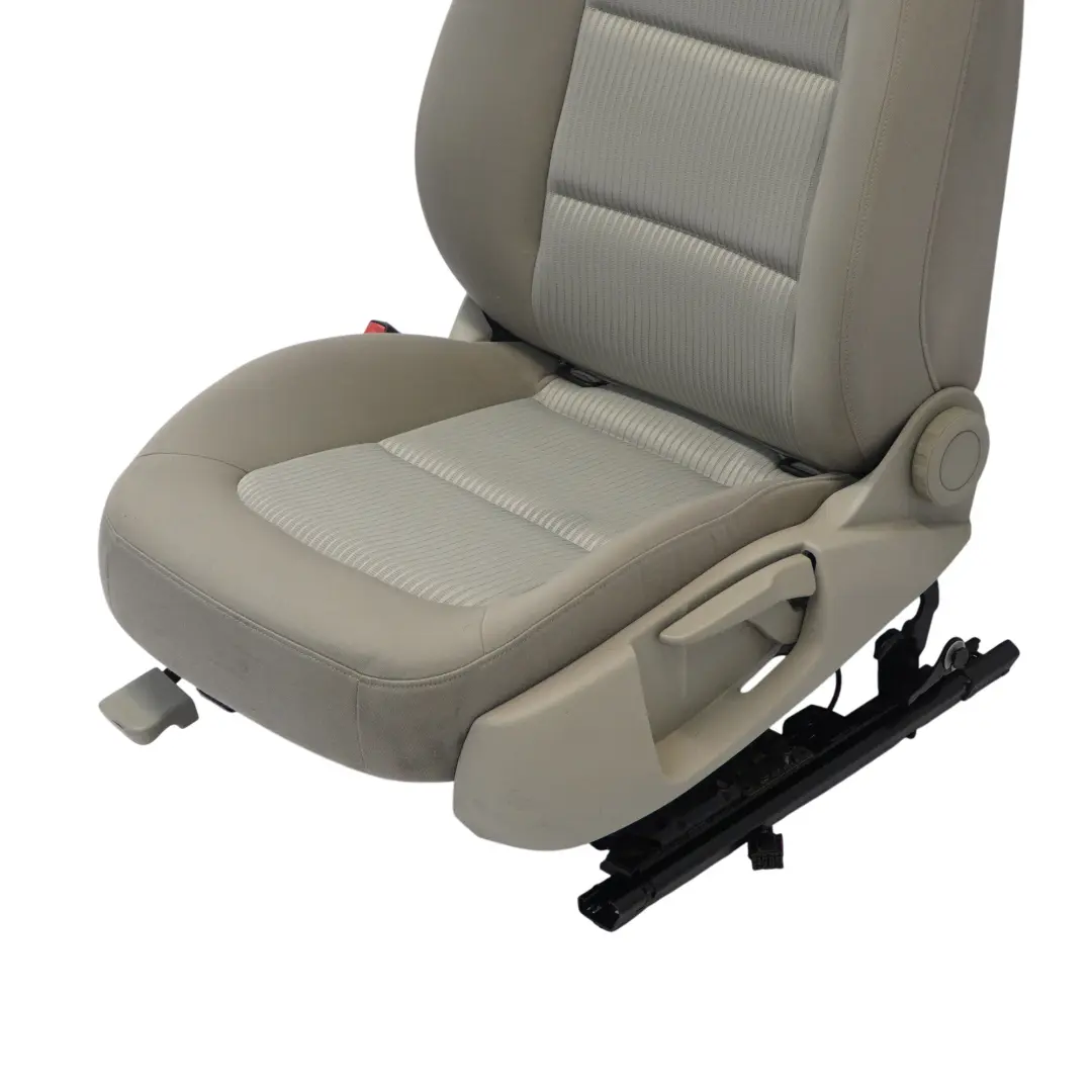 Audi A4 B8 8K Siège Avant Gauche Intérieur Tissu Gris Clair - SKU 8K0881805-2 - Numéro de pièce 8K0881805