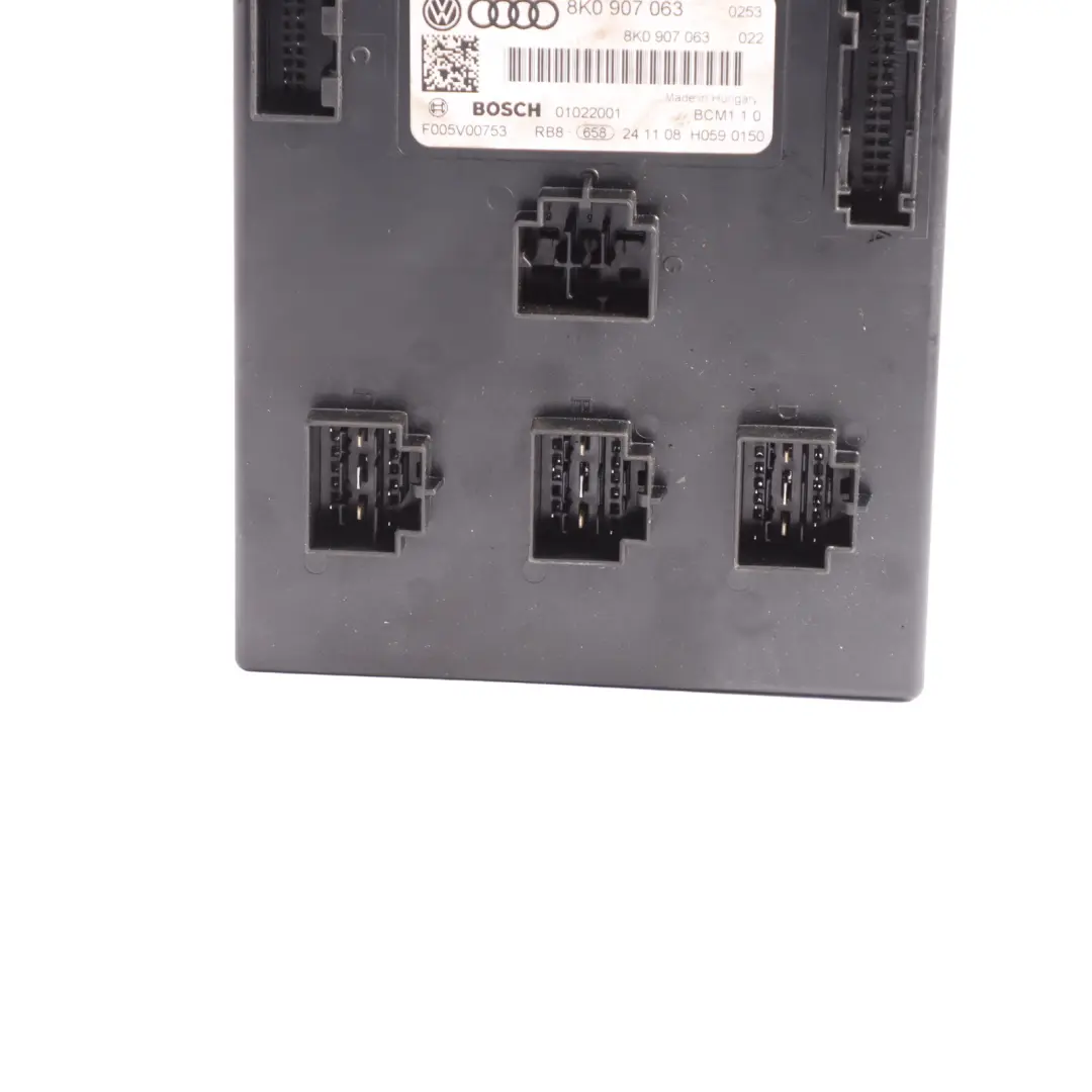 Body Control Unit Basic Module BCM to Audi A4 B8 with Part number 8K0907063 Audi A4 B8 Body Control Unit Basic Module BCM - SKU 8K0907063 - Part number 8K0907063