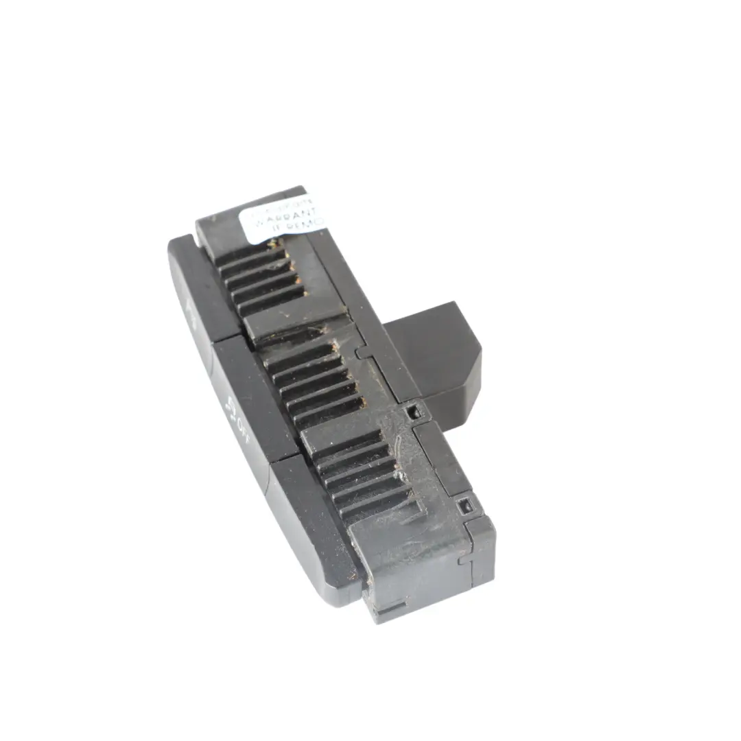 Audi A4 B8 A5 8F Panel Sterowania Przełącznik PDC ESP - SKU 8K0959673G - Numer Części 8K0959673G
