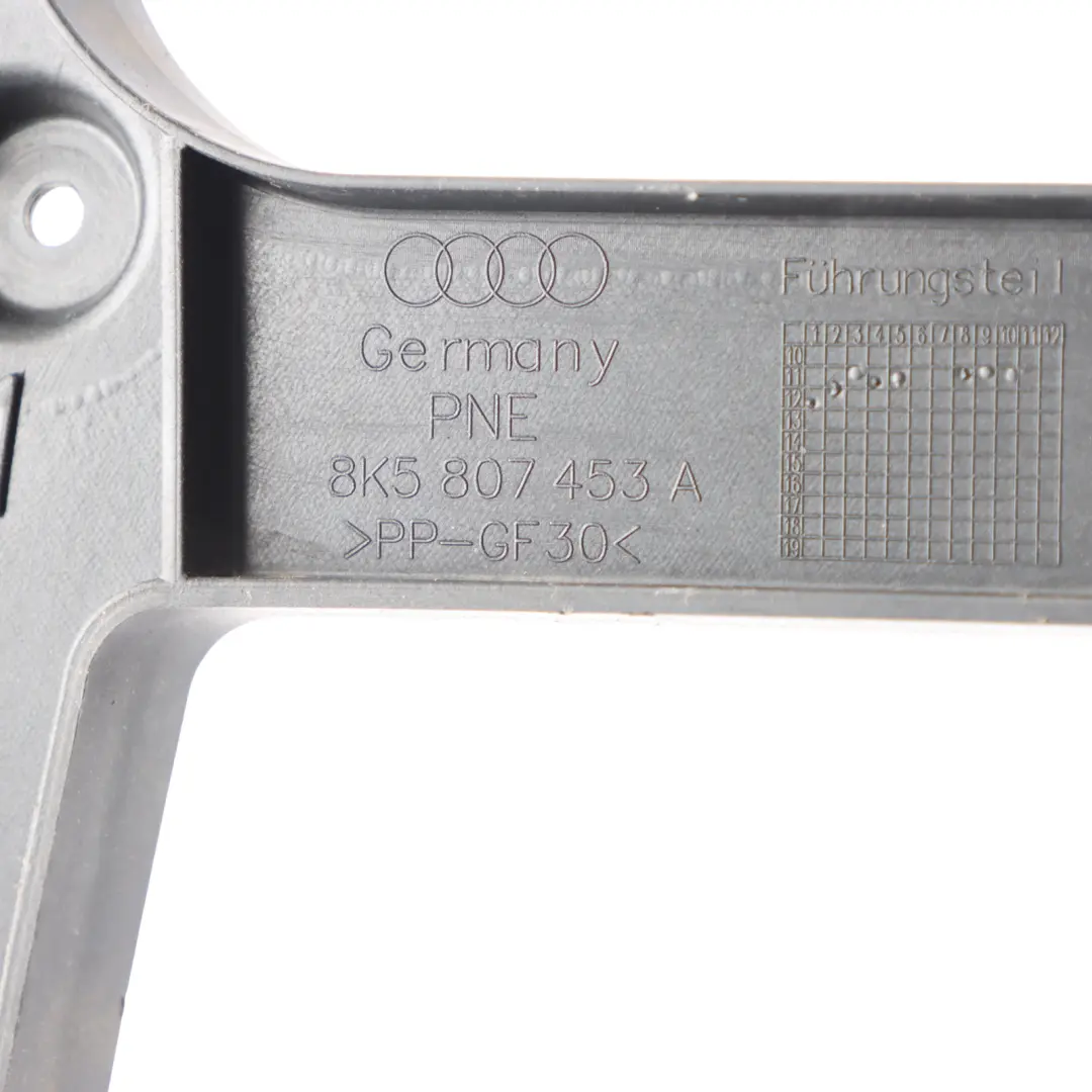 Uchwyt Mocowanie Ślizg Zderzaka Tylny Lewy Tył do Audi A4 B8 o numerze 8K5807453A Audi A4 B8 Uchwyt Mocowanie Ślizg Zderzaka Tylny Lewy Tył - SKU 8K5807453A - Numer Części 8K5807453A