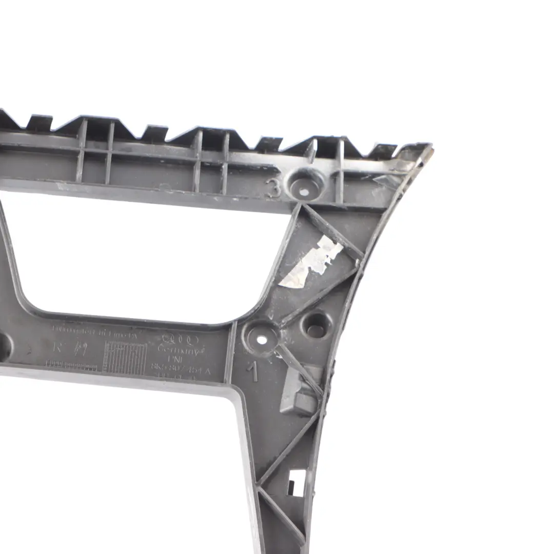 Audi A4 B8 Supporto Staffa Paraurti Posteriore Destro - SKU 8K5807454A - Numero di parte 8K5807454A