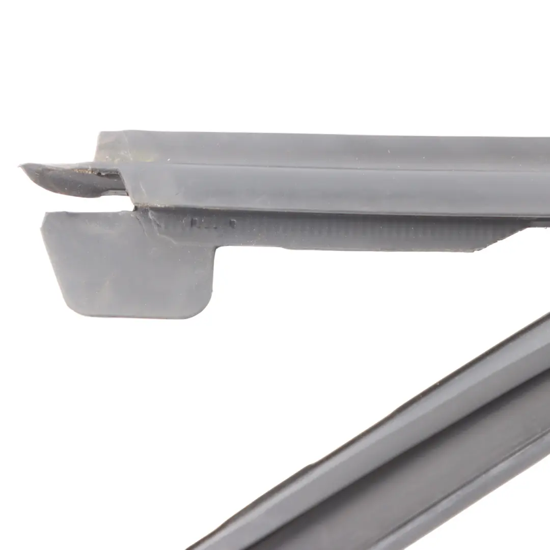 Audi A4 B8 Heck Scheiben Führung Dichtung Tür Rechts Rahmen Gummi - SKU 8K5839440F - Teilenummer 8K5839440F