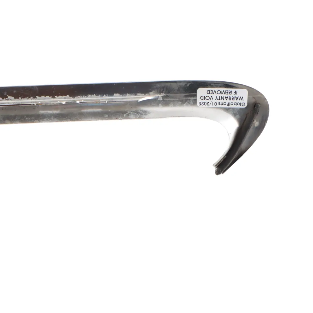 Moldura Exterior De La Ventana Trasera Cromada Izquierda para Audi A4 B8 con número de pieza 8K5853345C Audi A4 B8 Moldura Exterior De La Ventana Trasera Cromada Izquierda - SKU 8K5853345C - Número de pieza 8K5853345C