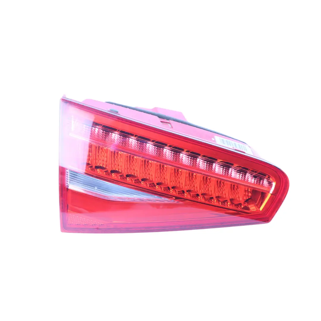 Fanale Posteriore Bagagliaio Interno Coperchio Sinistro per Audi A4 B8 con numero di parte 8K5945093AC Audi A4 B8 Fanale Posteriore Bagagliaio Interno Coperchio Sinistro - SKU 8K5945093AC - Numero di parte 8K5945093AC