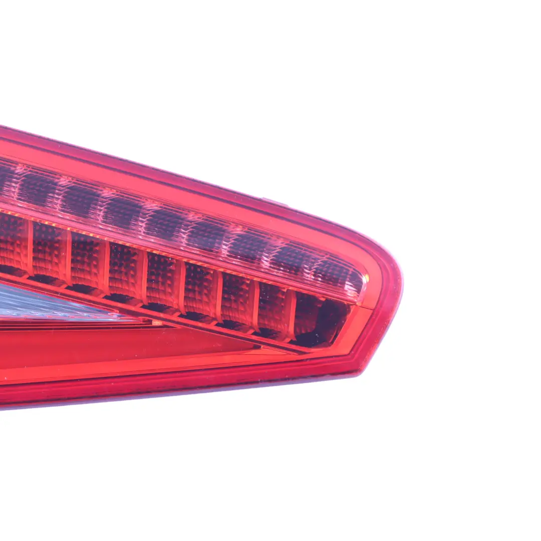 Fanale Posteriore Bagagliaio Interno Coperchio Sinistro per Audi A4 B8 con numero di parte 8K5945093AC Audi A4 B8 Fanale Posteriore Bagagliaio Interno Coperchio Sinistro - SKU 8K5945093AC - Numero di parte 8K5945093AC