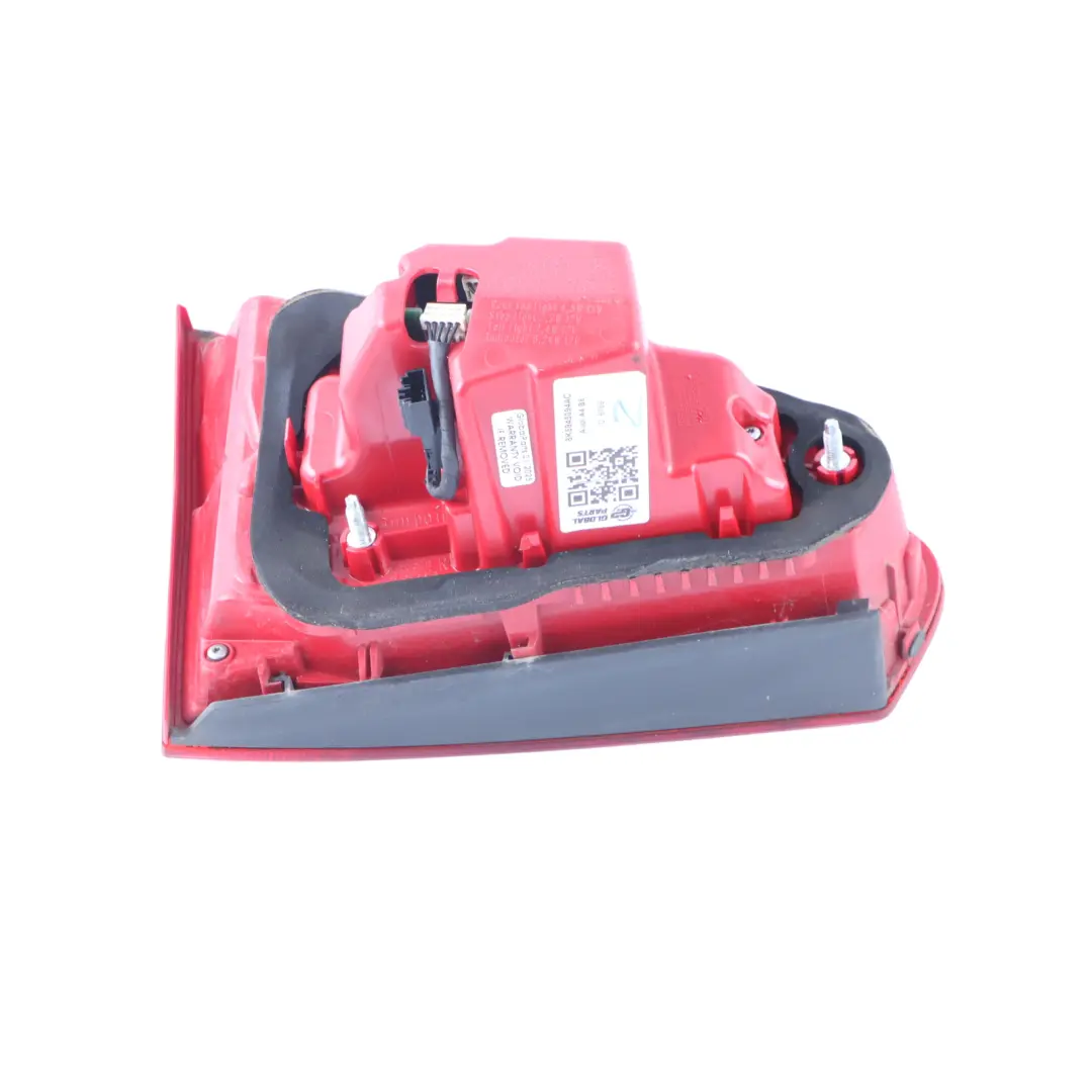 Feu Arrière Couvercle De Coffre Intérieur Droit pour Audi A4 B8 à propos du numéro de pièce 8K5945094AC Audi A4 B8 Feu Arrière Couvercle De Coffre Intérieur Droit - SKU 8K5945094AC - Numéro de pièce 8K5945094AC